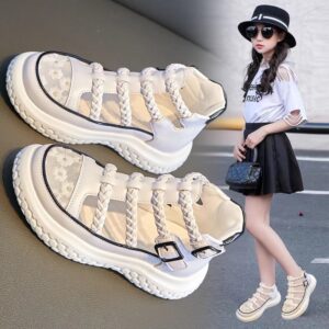Lightweight sneakers